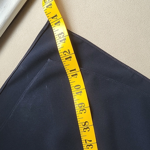 Elie Tahari navy shirtdress with handkerchief hem - Picture 9 of 10